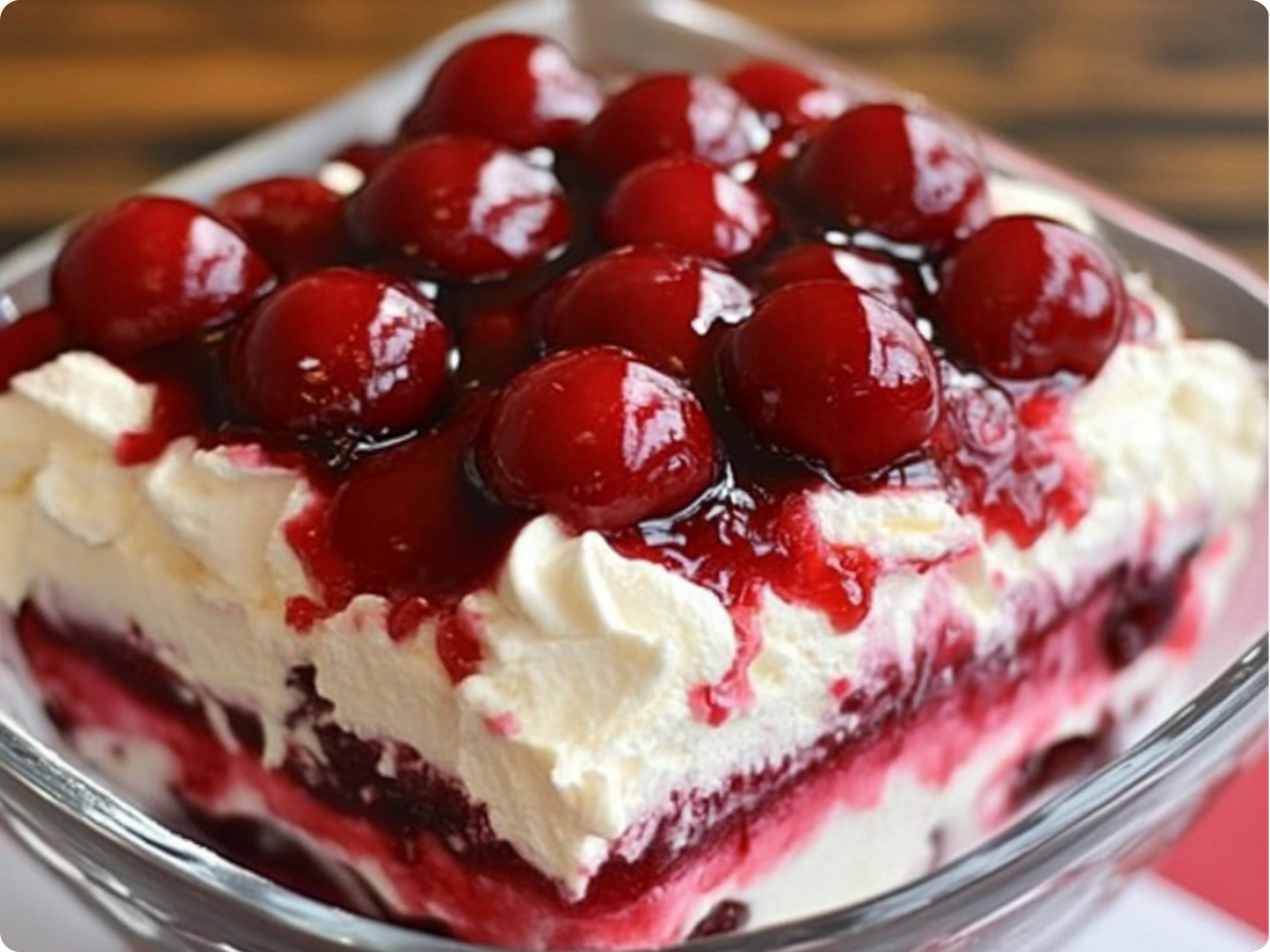 Creamy Cherry Delight Dessert: Easy No-Bake Recipe